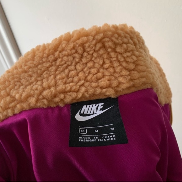 Nike women’s Teddy jacket - Picture 2 of 8